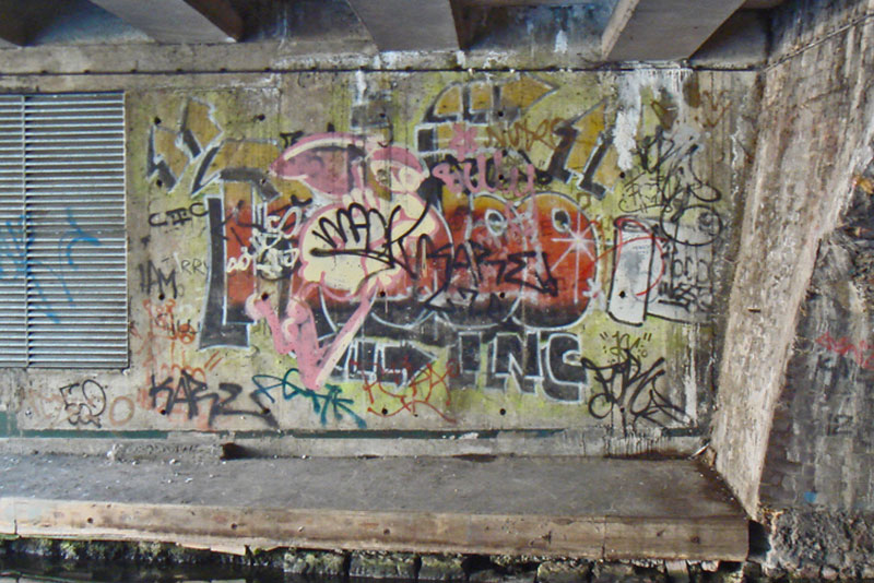 banksy-robbo-war-london-camden-history-2006