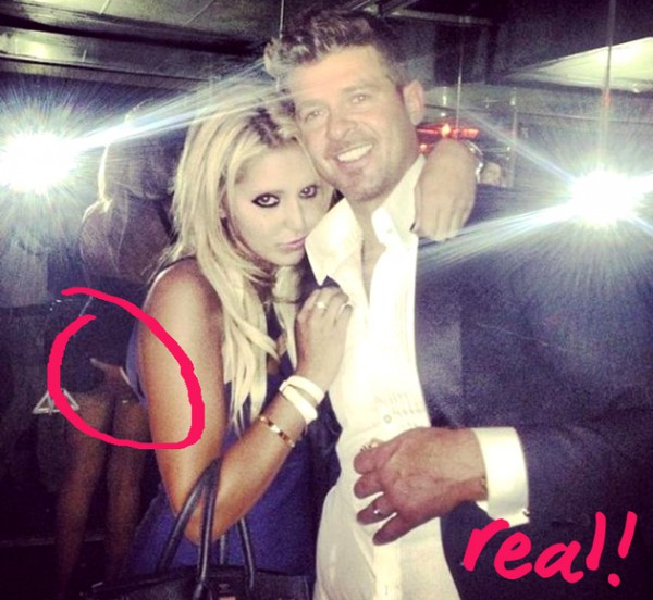 gallery_big_Robin_Thicke_Wandering_Hand