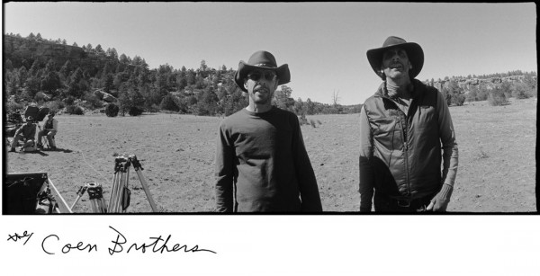 A Coen bratyók a True Grit forgatásán, 2010.